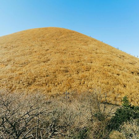 スマートステイ大室山2合目 Villa Futo Exteriör bild